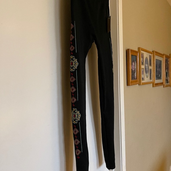 Angel + Premium Marla Embroidered Leggings - Picture 5 of 14